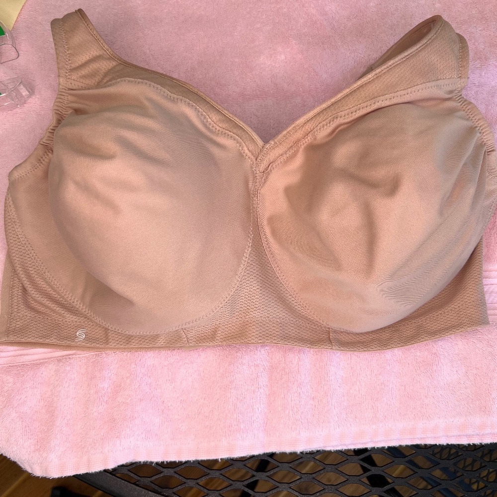 Glamorise Magic Lift Seamless Sport Bra Style 1006 Size 44DD